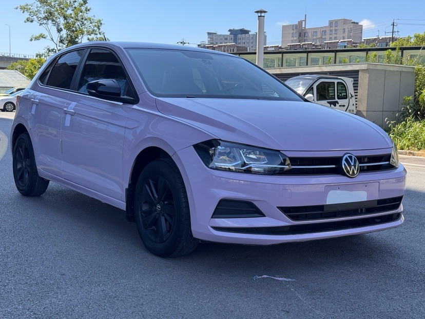 Volkswagen Polo 2022 car image #3