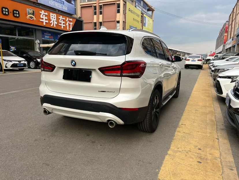 BMW X1 2021 car image #9