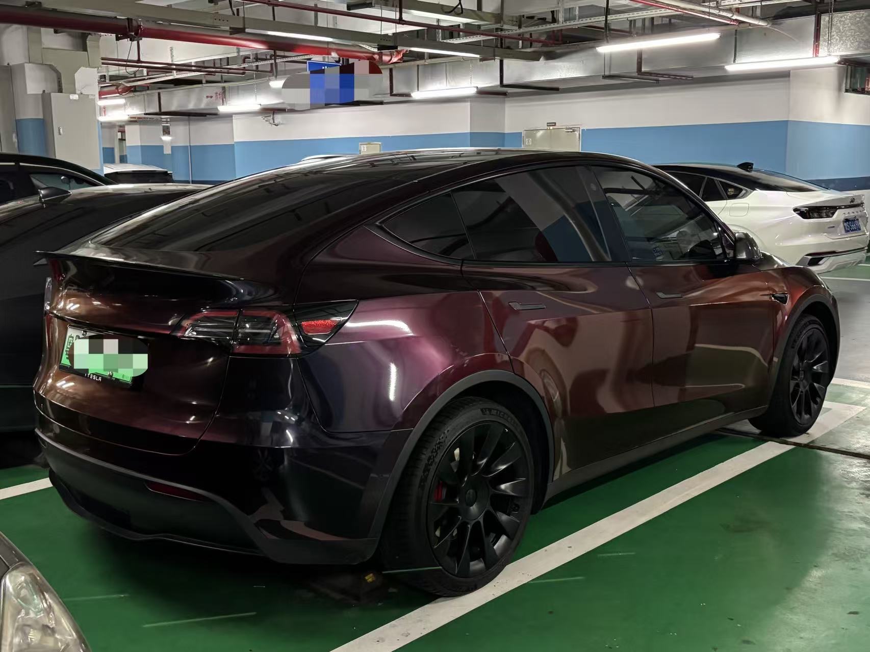 Tesla Model Y 2023 #4 Tesla Model Y 2023 car image #4