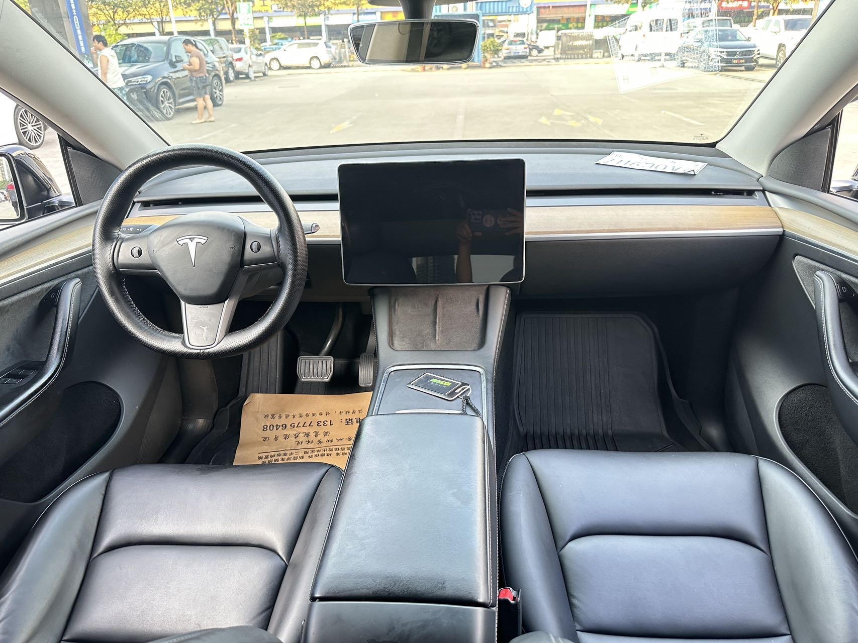 Tesla Model Y 2022 car image #10