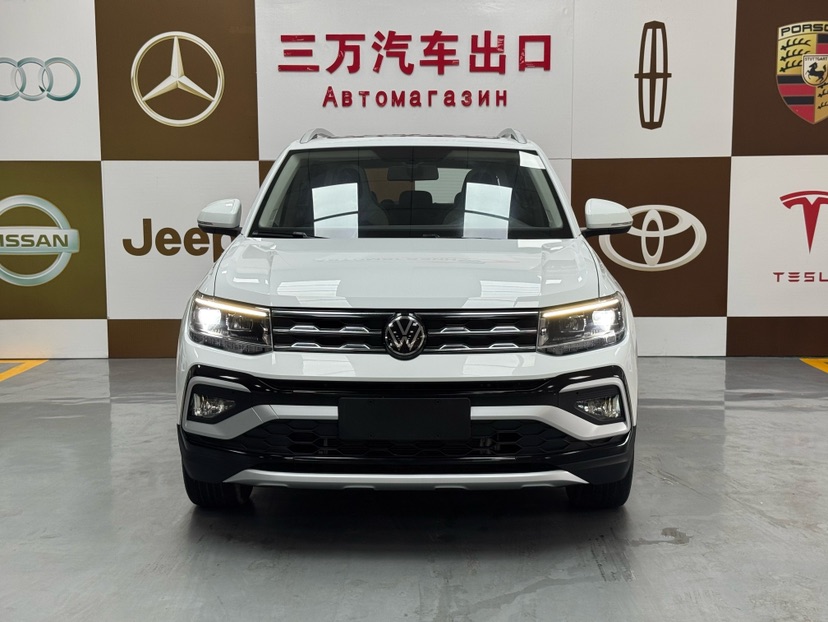 Volkswagen T-Cross 2023 car image #2