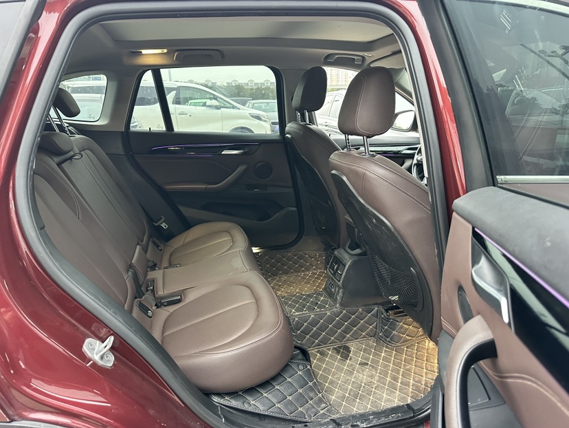 BMW X1 2020 car image #9