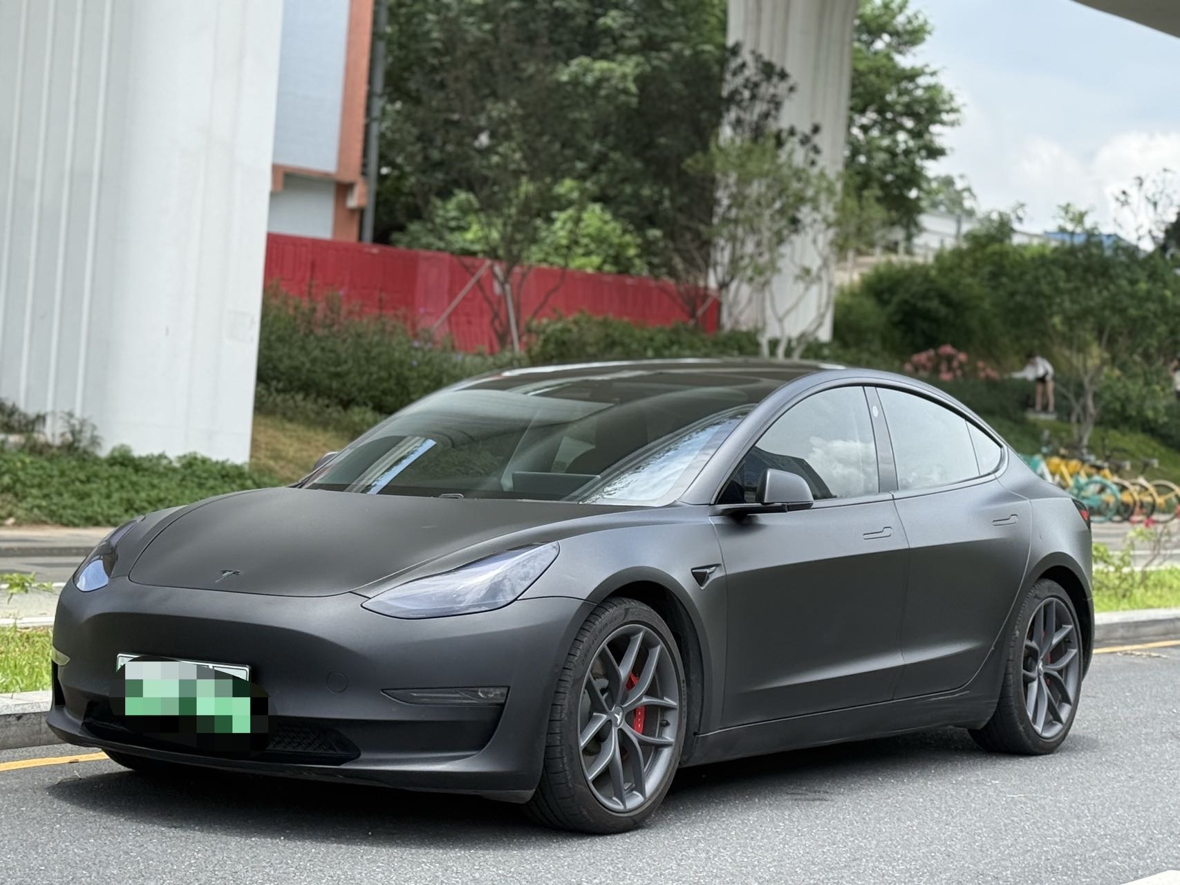 Tesla Model 3 2021 immagine di auto 