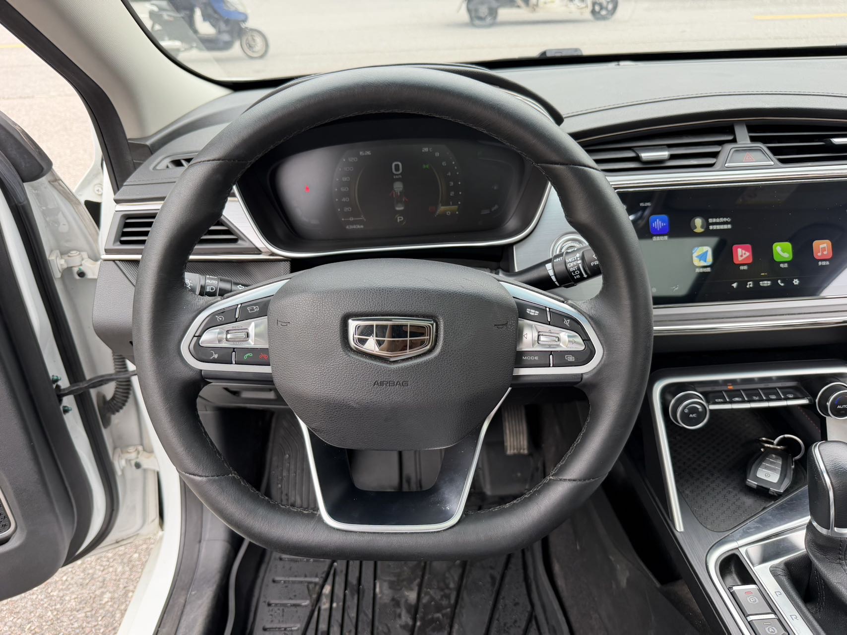 GEELY Binray 2019 car image #12