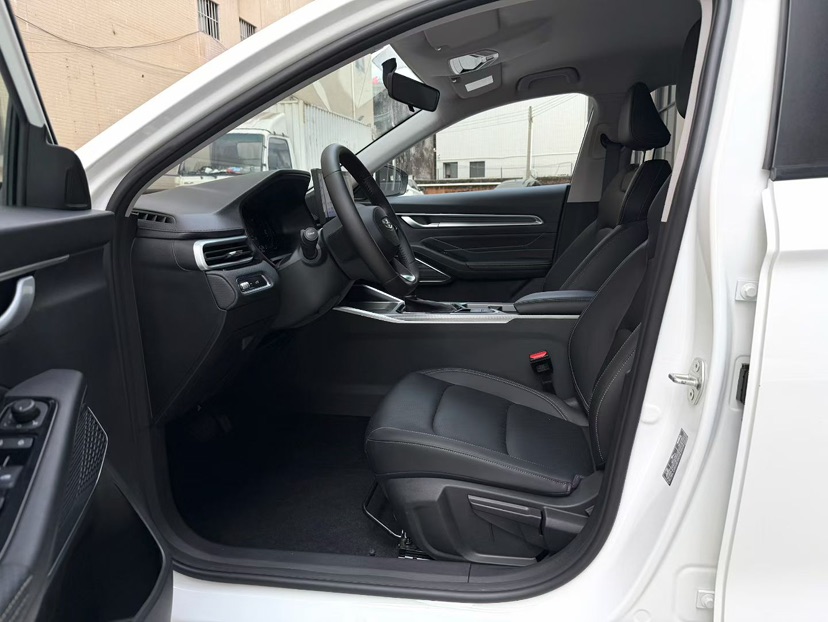 GEELY Emgrand 2023 car image #6
