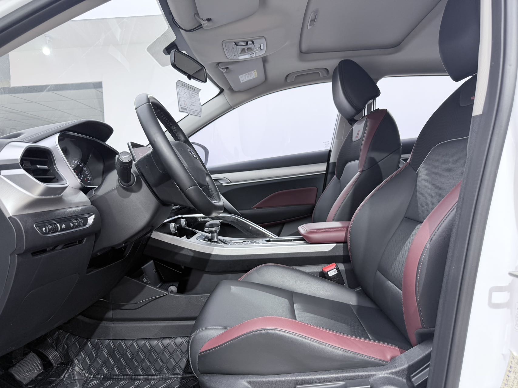 GEELY Coolray 2021 #7 GEELY Coolray 2021 car image #7