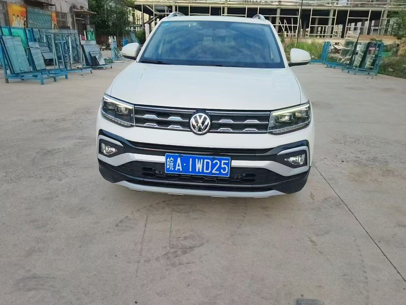 Volkswagen T-Cross 2020 Volkswagen T-Cross 2020 car image