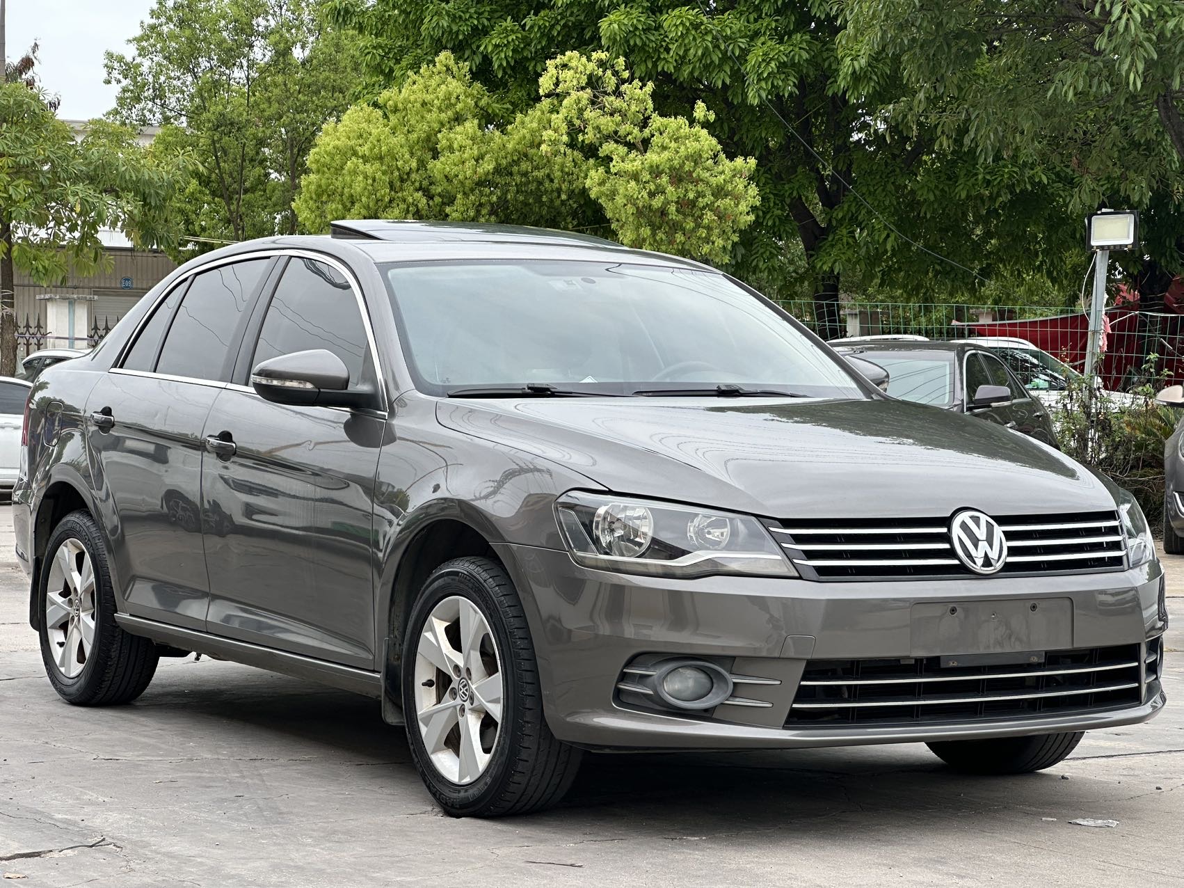 Volkswagen Bora 2013 car image #3