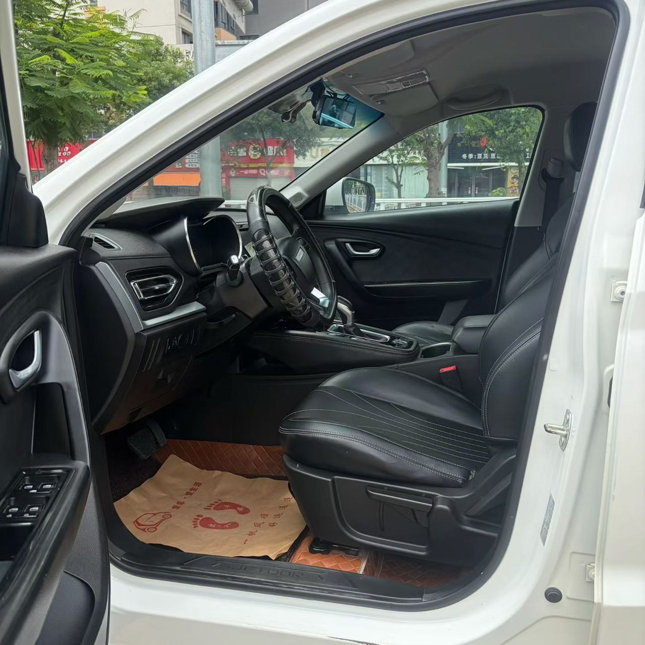 Jetour X70M 2020 #4 Jetour X70M 2020 car image #4