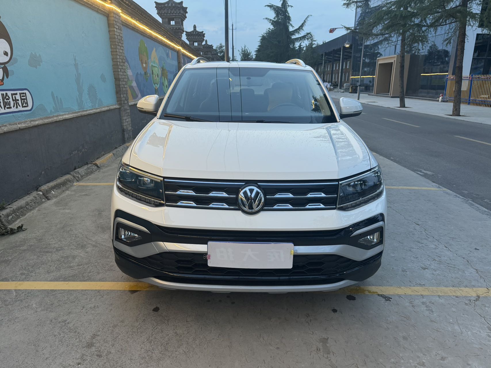 Volkswagen T-Cross 2020 #2 Volkswagen T-Cross 2020 car image #2