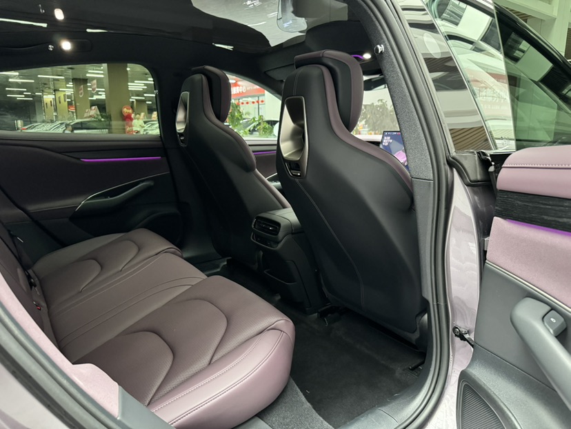 MI SU7 2025 car image #21