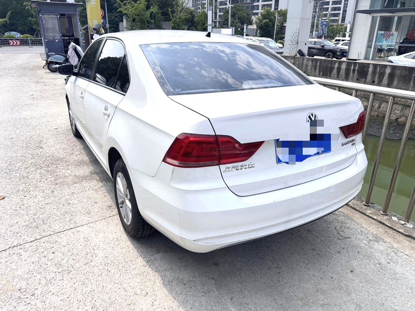 Volkswagen Santana 2018 car image #6