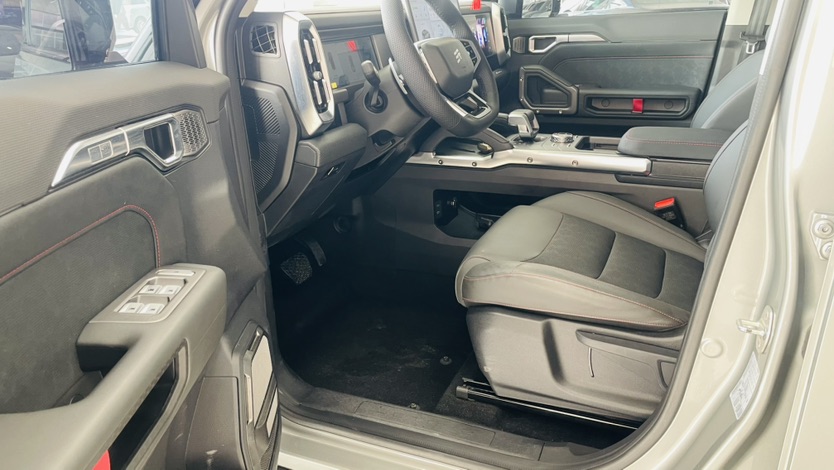Jetour Traveller 2024 car image #5