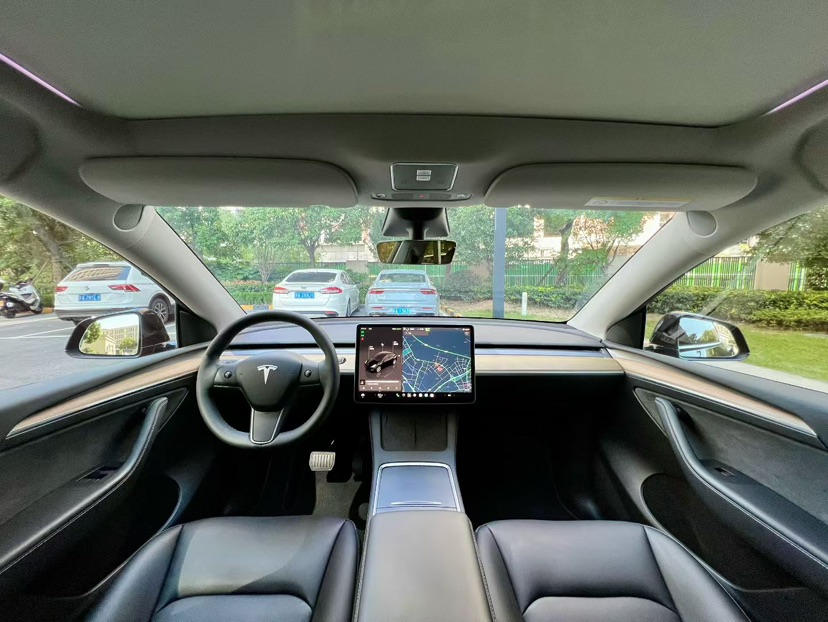 Tesla Model Y 2023 #5 Tesla Model Y 2023 car image #5