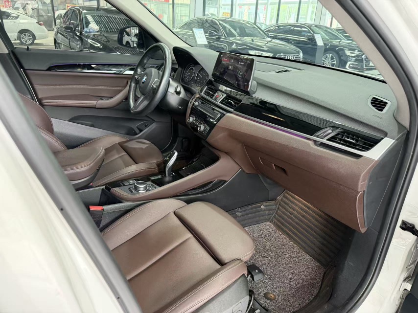 BMW X1 2023 car image #7