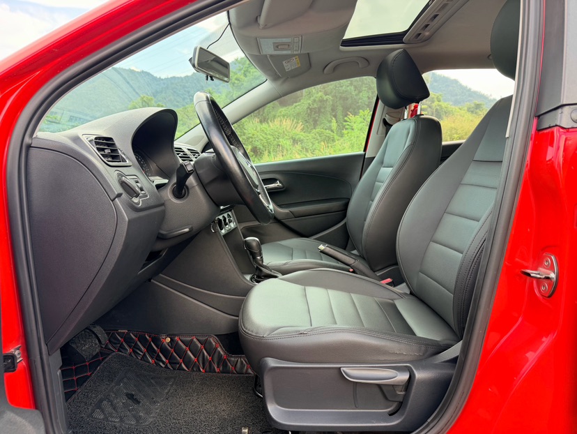 Volkswagen Polo 2017 car image #5