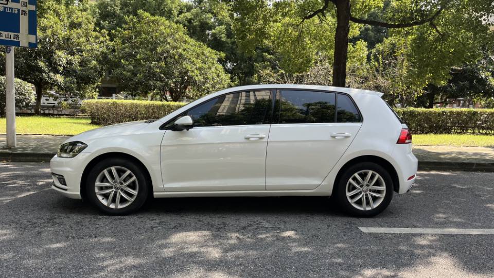 Volkswagen Golf 2019 #4 Volkswagen Golf 2019 car image #4
