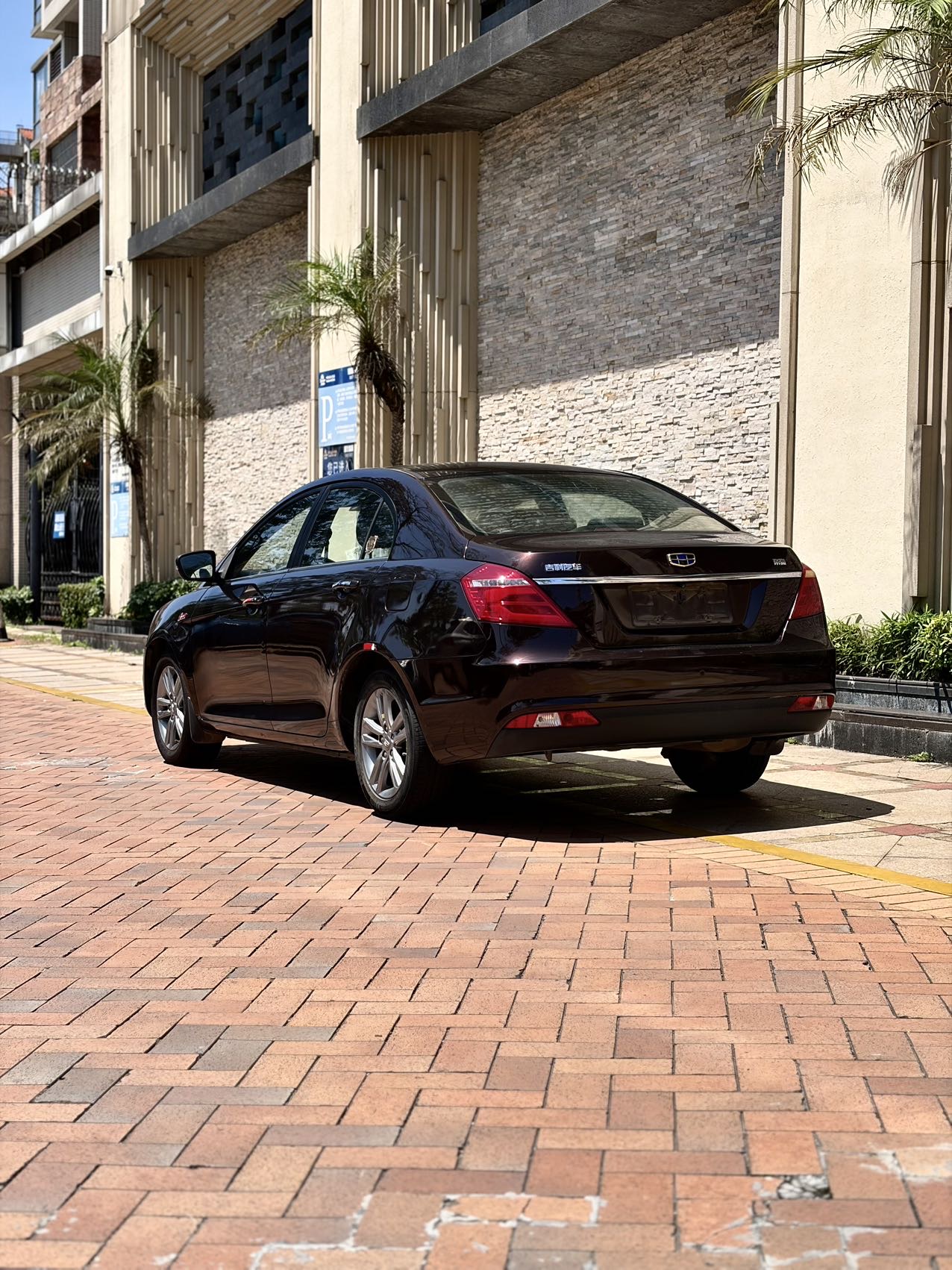 GEELY Emgrand 2017 #8 GEELY Emgrand 2017 car image #8