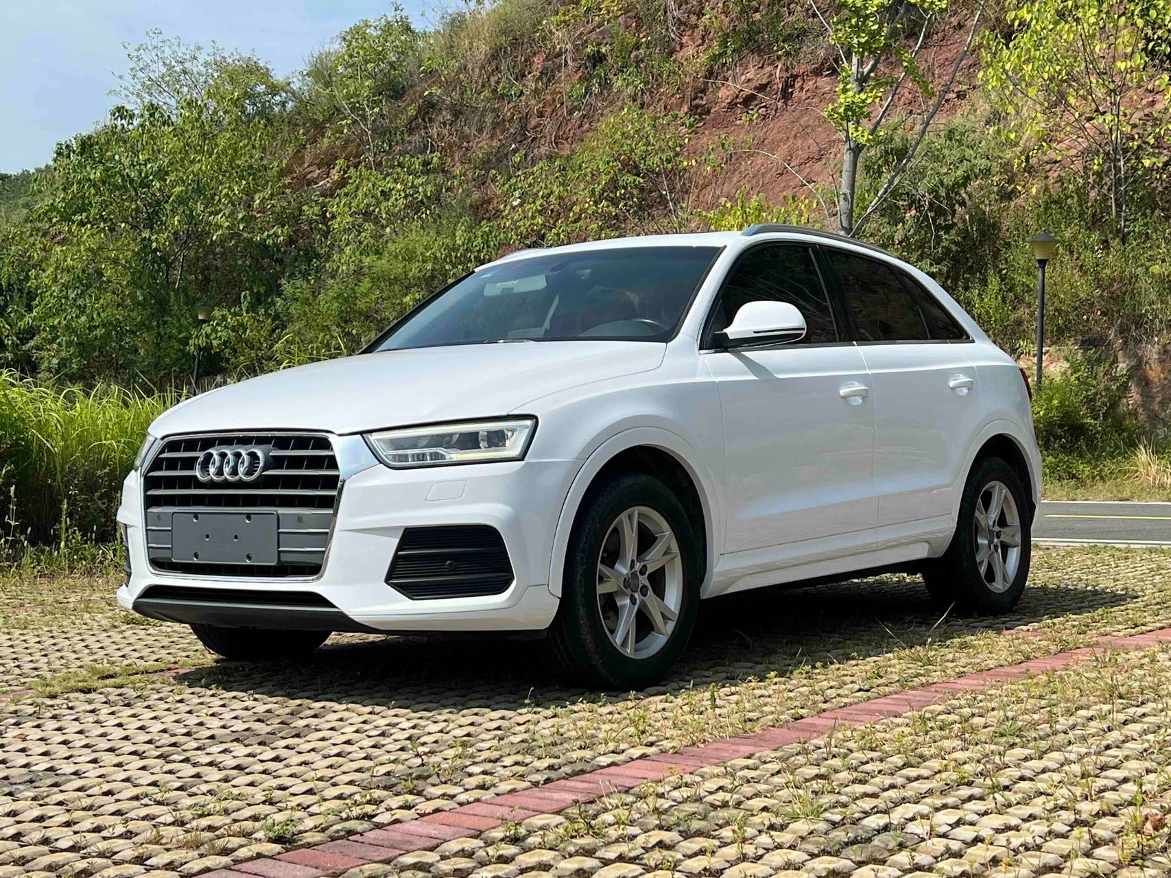 Audi Q3 2019 Audi Q3 2019 immagine di auto