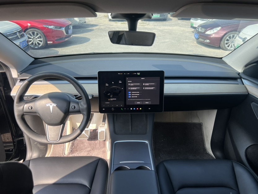 Tesla Model Y 2023 #9 Tesla Model Y 2023 car image #9