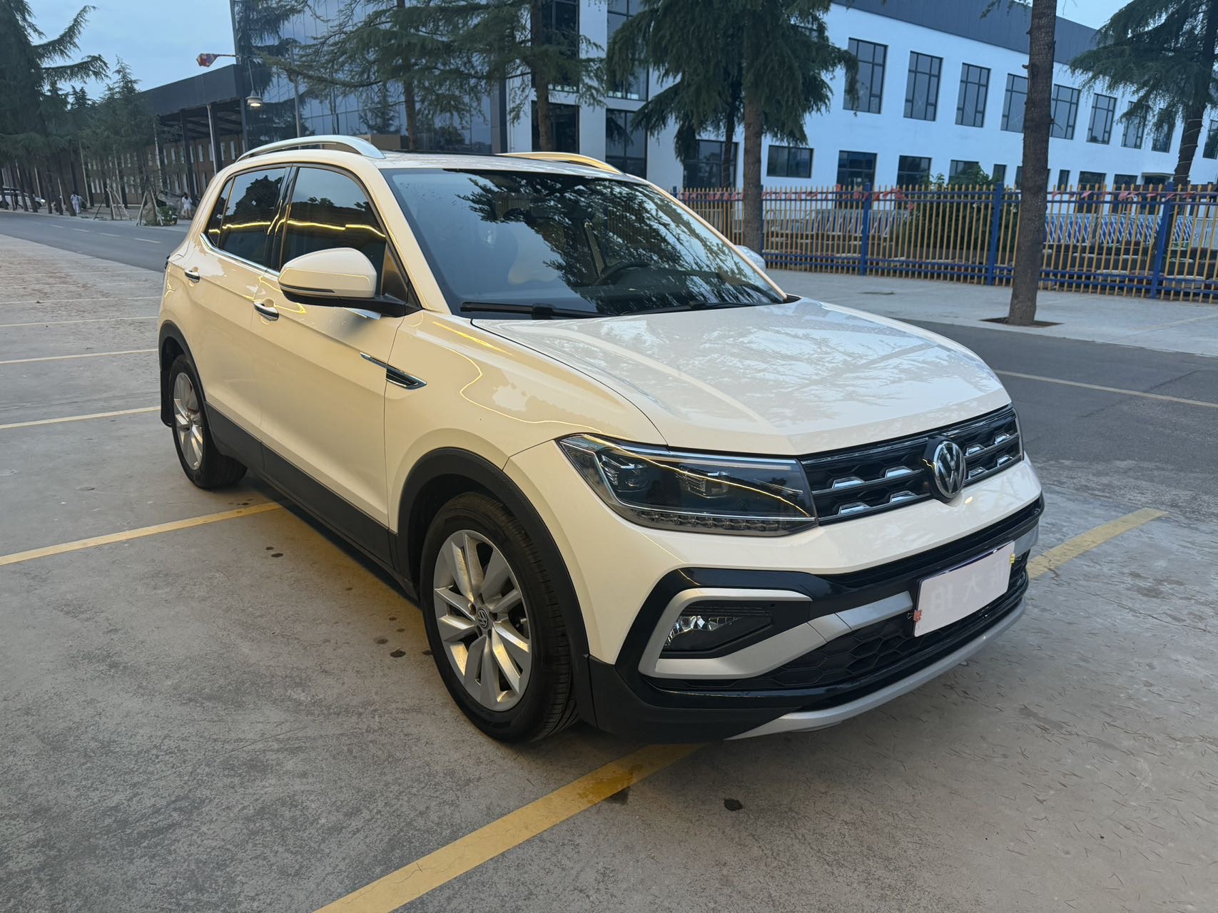 Volkswagen T-Cross 2020 #3 Volkswagen T-Cross 2020 car image #3