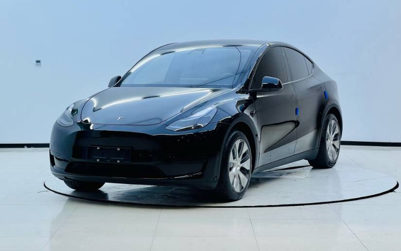 Tesla Model Y 2023 Tesla Model Y 2023 car image