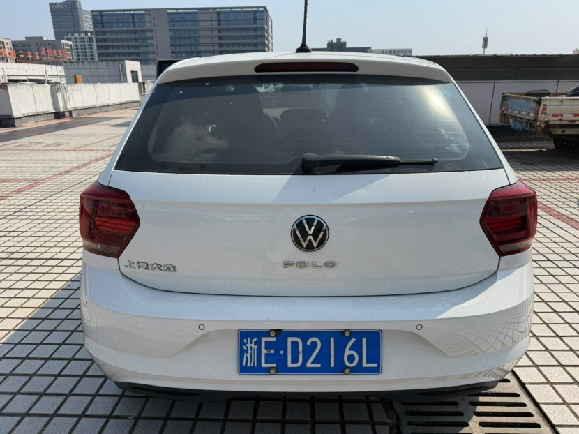 Volkswagen Polo 2021 car image #8