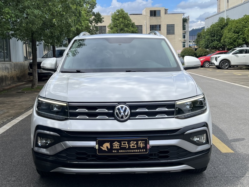 Volkswagen T-Cross 2021 car image #2