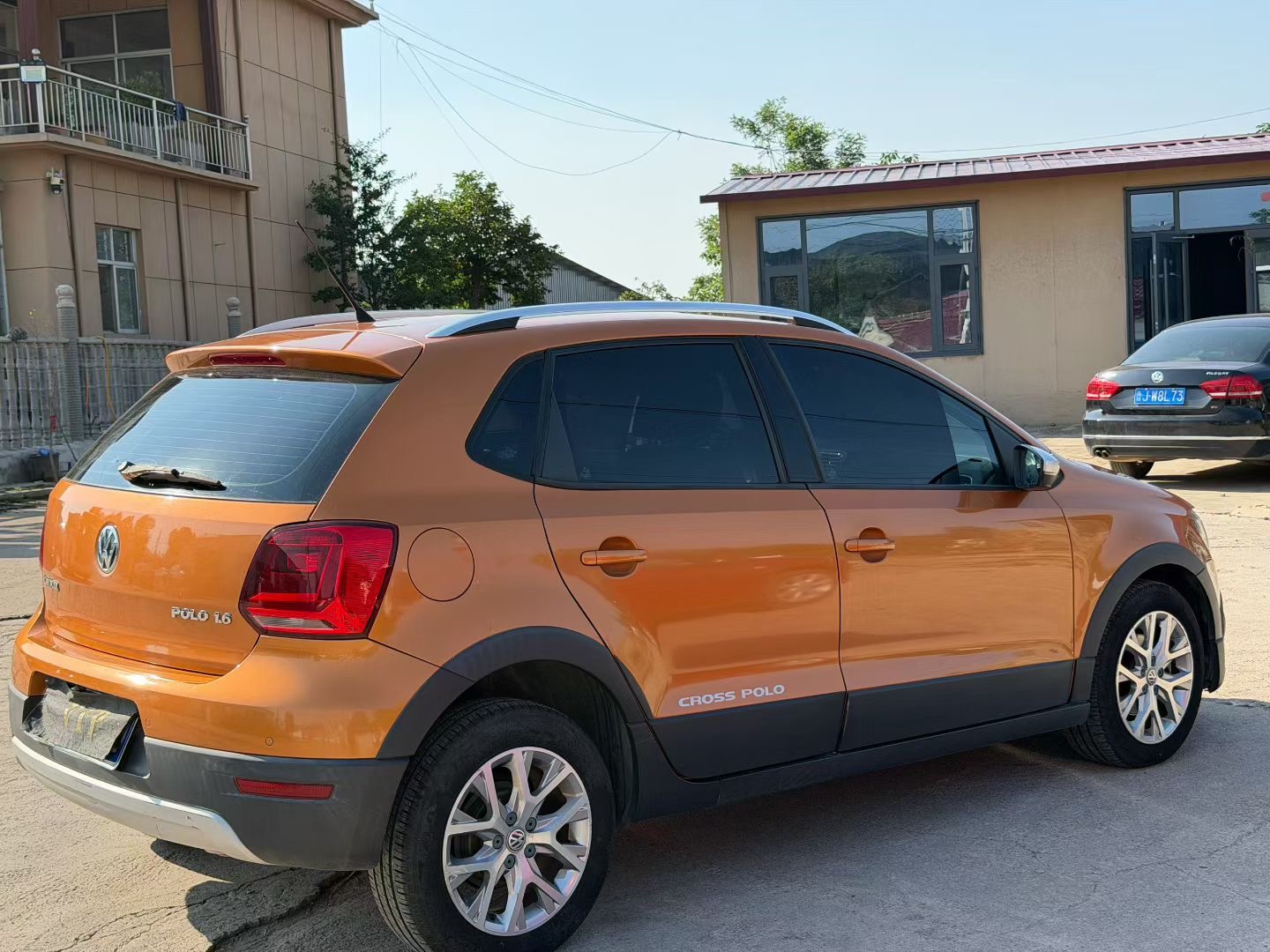 Volkswagen Polo 2015 car image #7