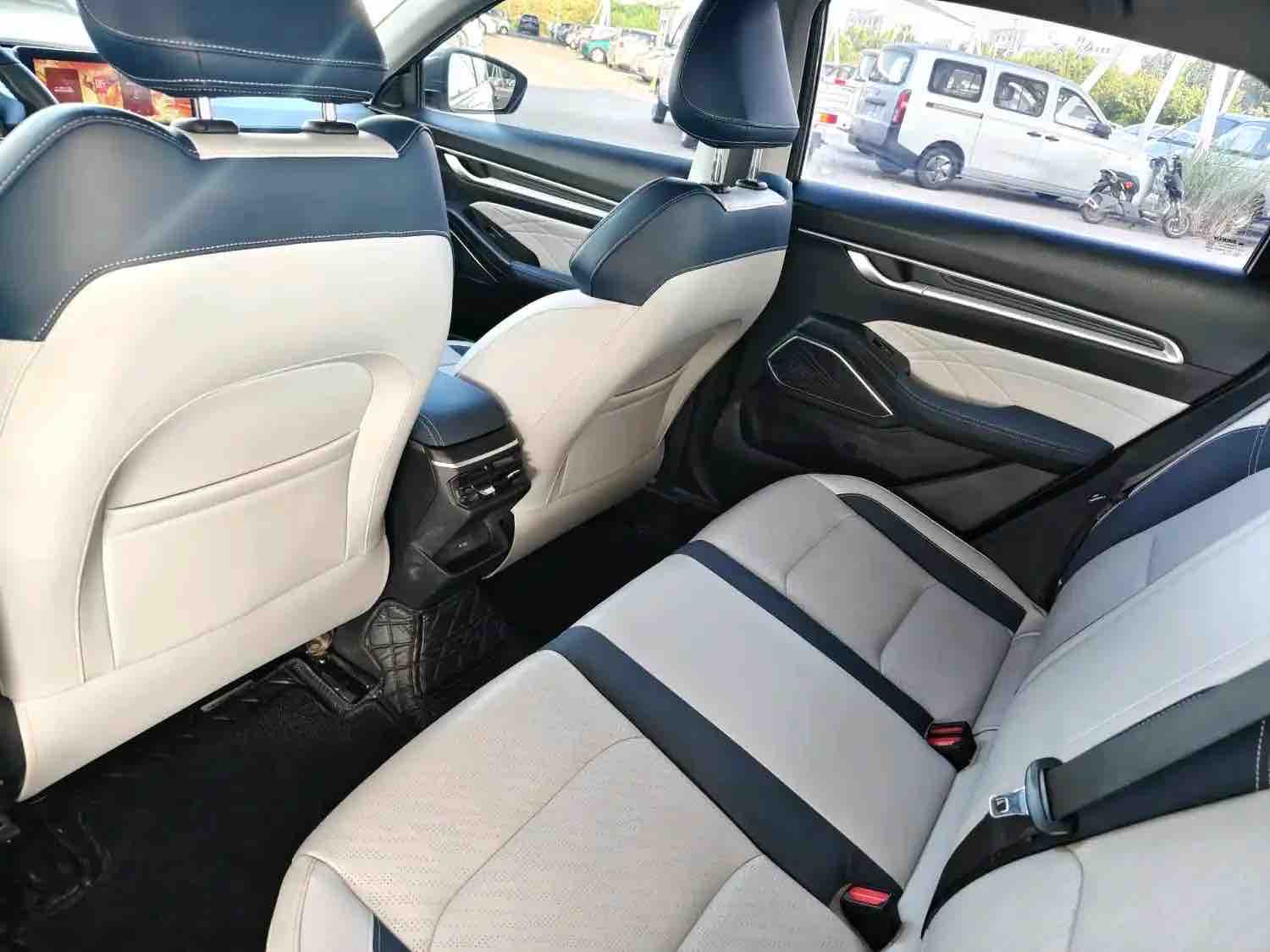 GEELY Emgrand 2023 #5 GEELY Emgrand 2023 car image #5