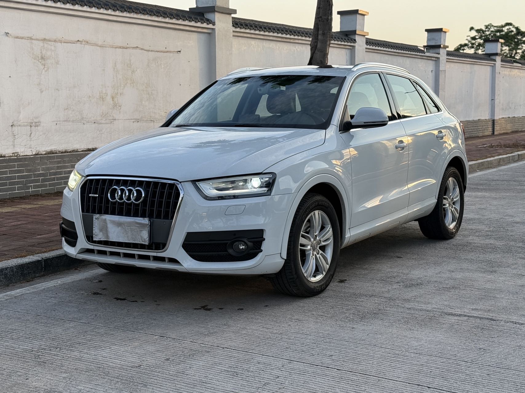 Audi Q3 2014 car image 