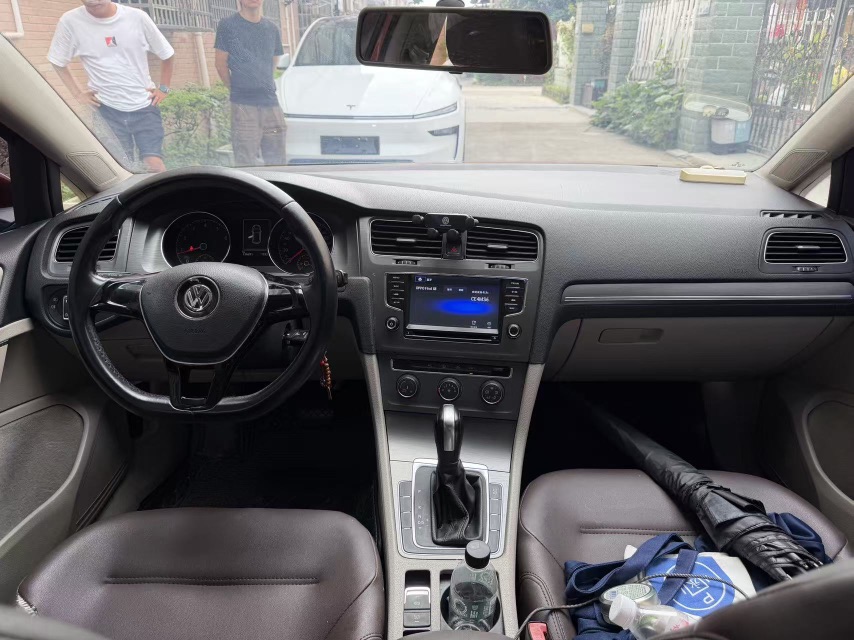 Volkswagen Golf 2015 car image #8