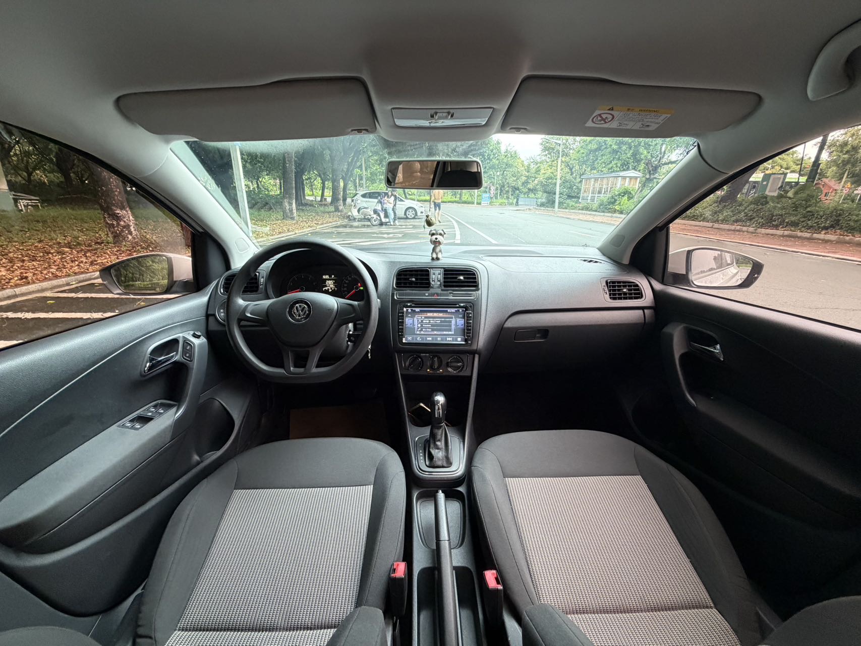 Volkswagen Polo 2017 car image #6