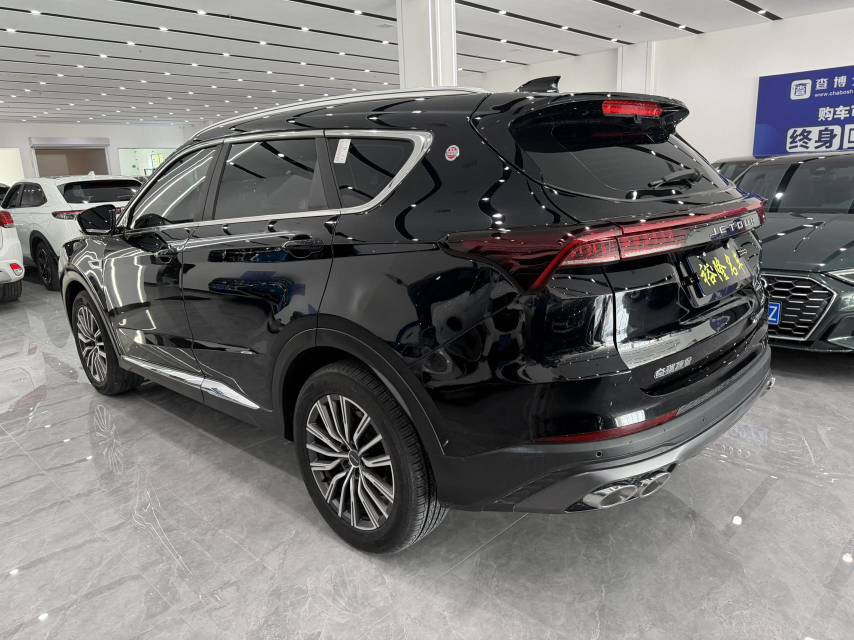 Jetour X70 PLUS 2023 car image #4