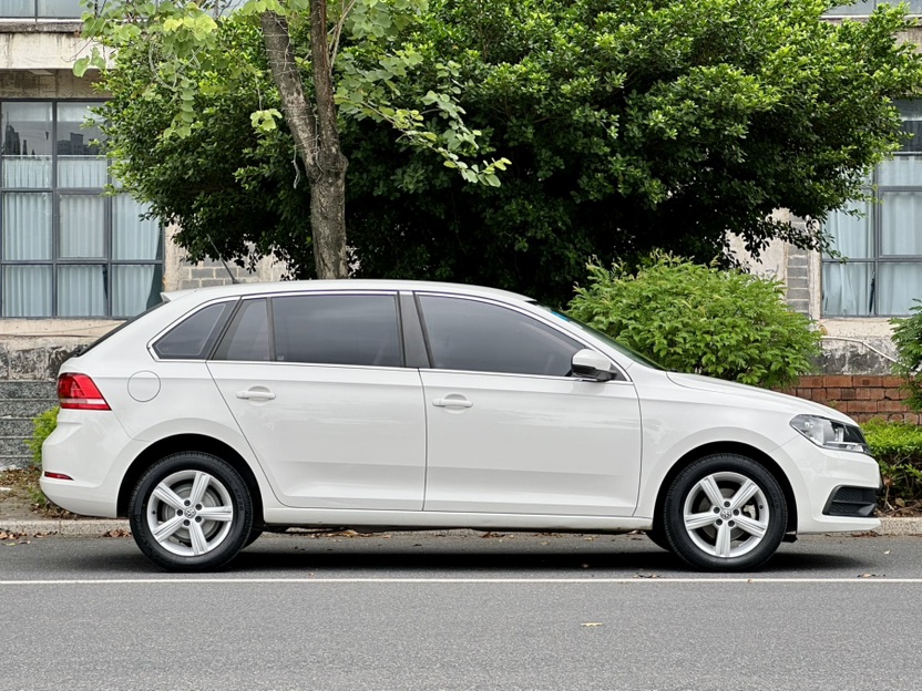 Volkswagen Santana 2016 #2 Volkswagen Santana 2016 car image #2