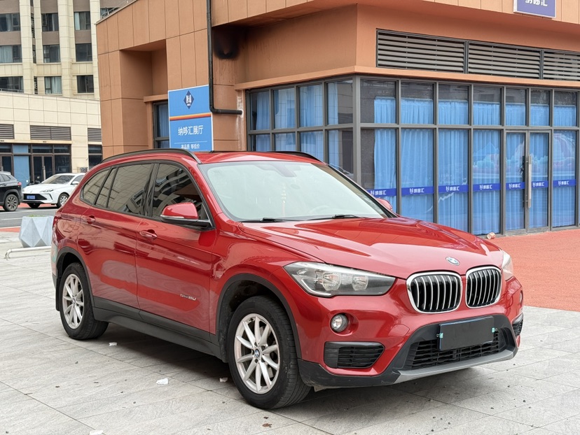 BMW X1 2017 BMW X1 2017 car image