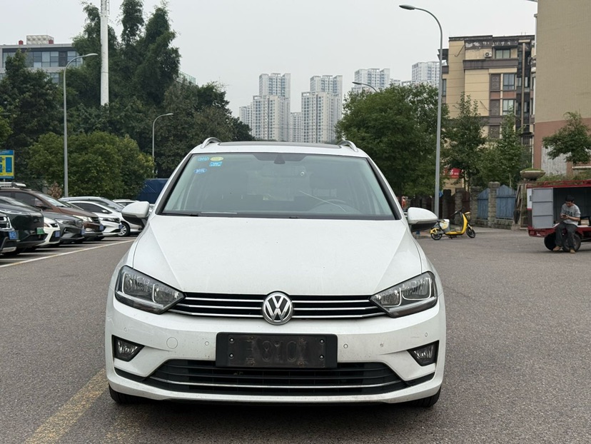 Volkswagen Golf Sportsvan 2016 car image #2