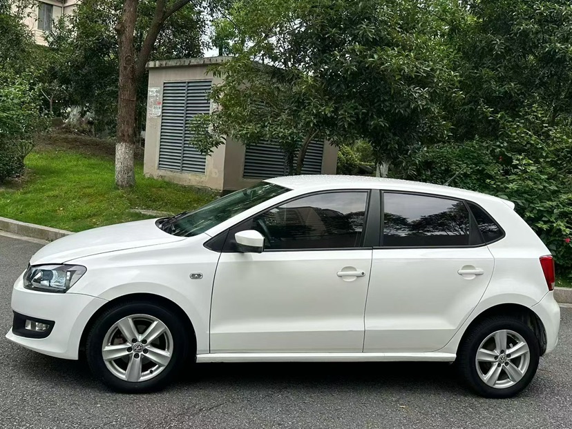 Volkswagen Polo 2012 #7 Volkswagen Polo 2012 car image #7