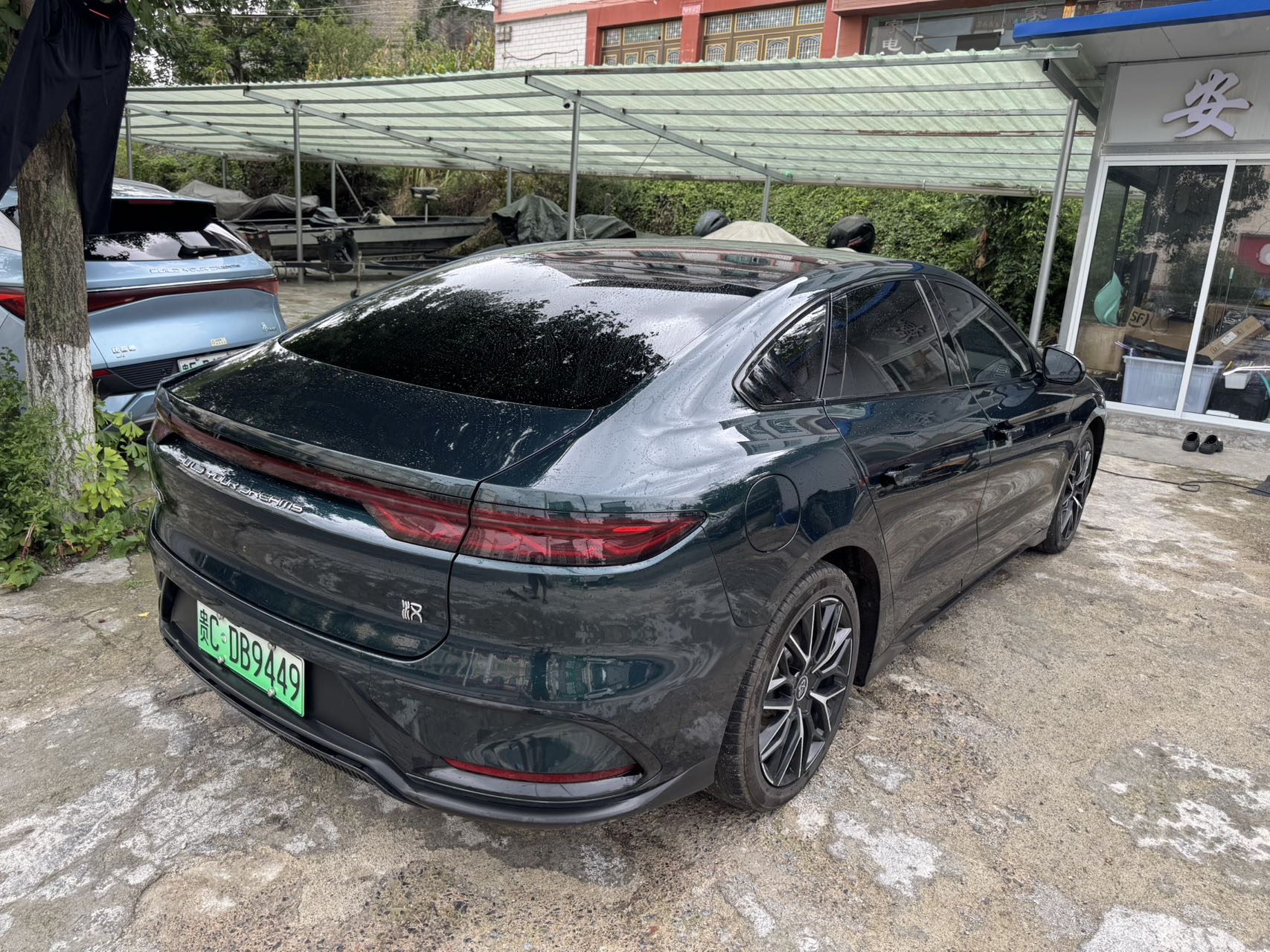 BYD Han 2023 car image #3