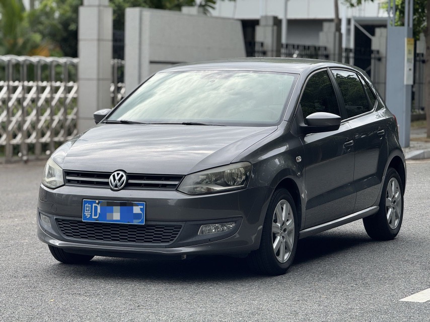 Volkswagen Polo 2013 Volkswagen Polo 2013 car image