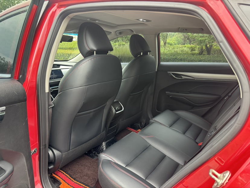 GEELY Binray 2020 immagine di auto #6
