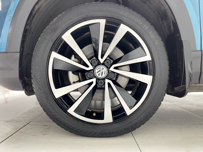 Volkswagen Tharu 2020 car image #2