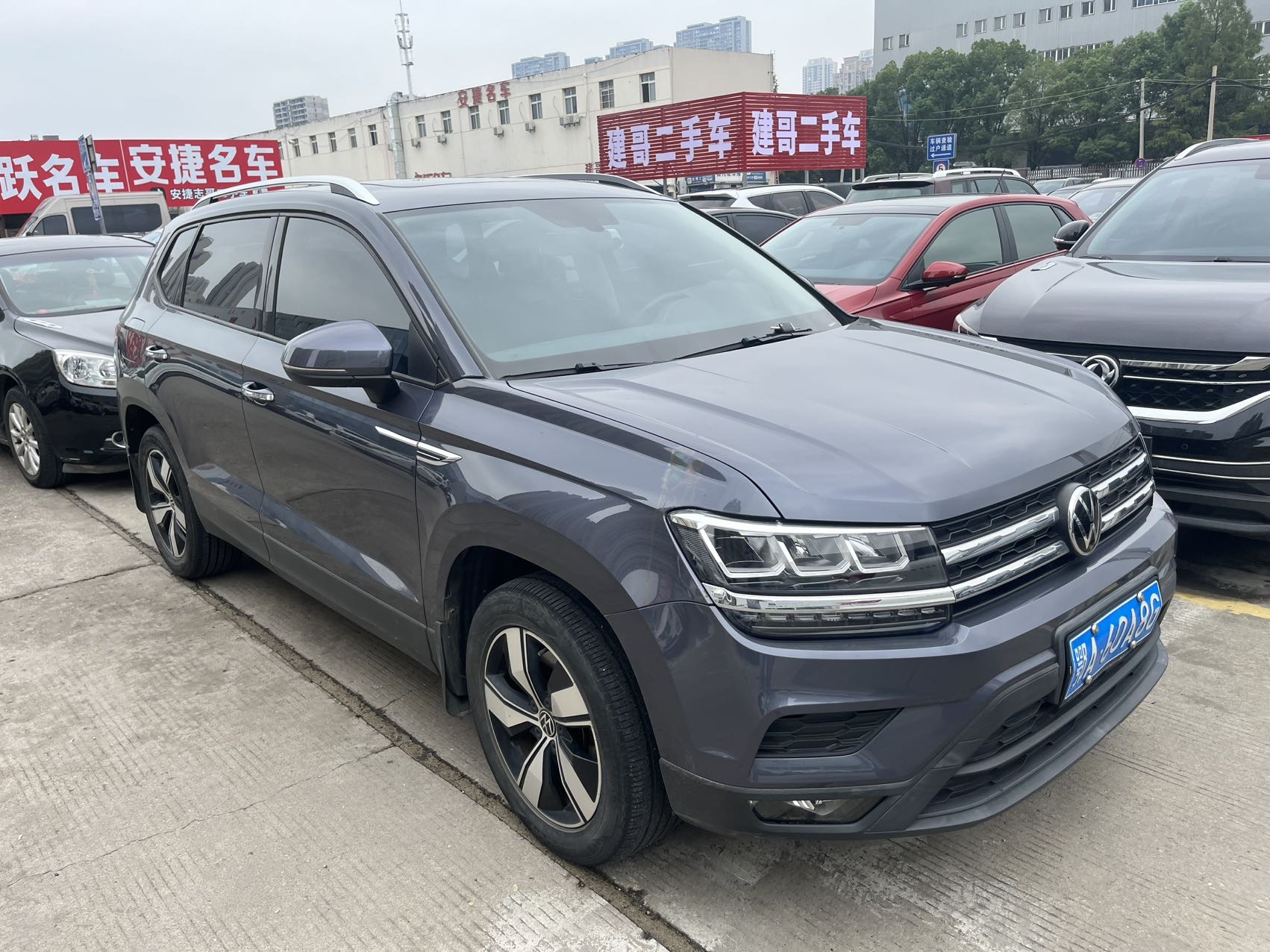 Volkswagen Tharu 2021 car image #3