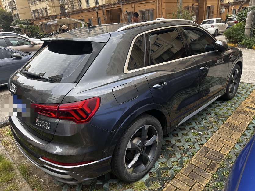 Audi Q3 2023 #4 Audi Q3 2023 car image #4