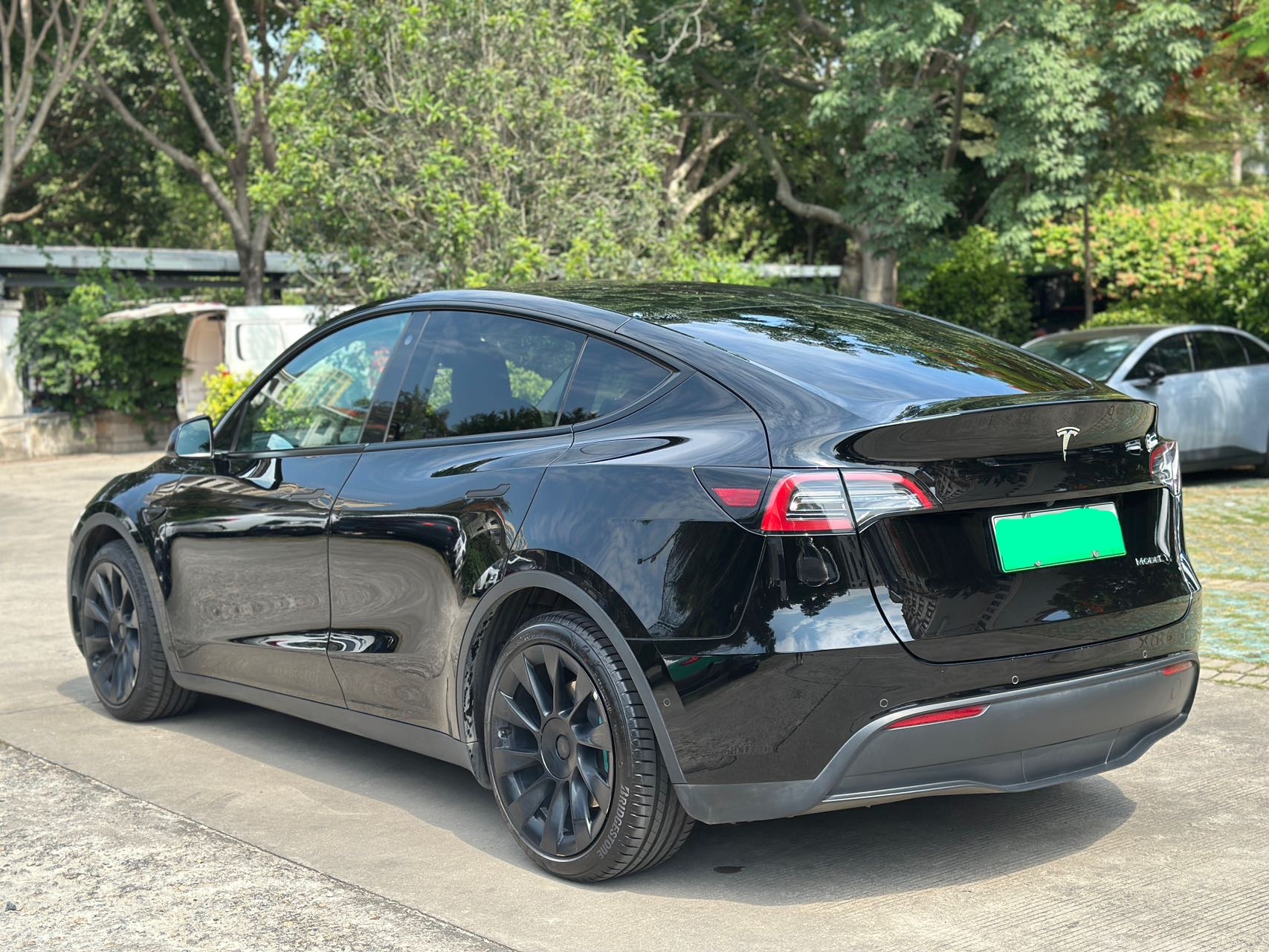 Tesla Model Y 2022 #9 Tesla Model Y 2022 car image #9