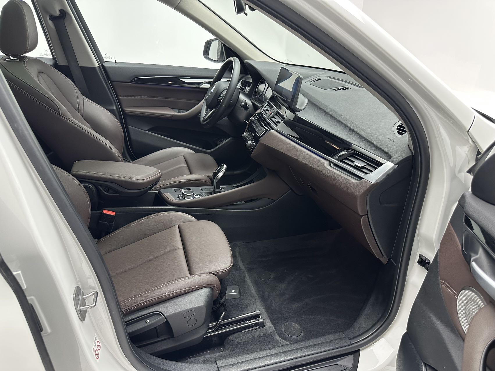 BMW X1 2023 car image #9