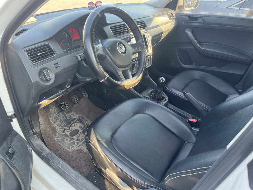 Volkswagen Santana 2017 car image #3