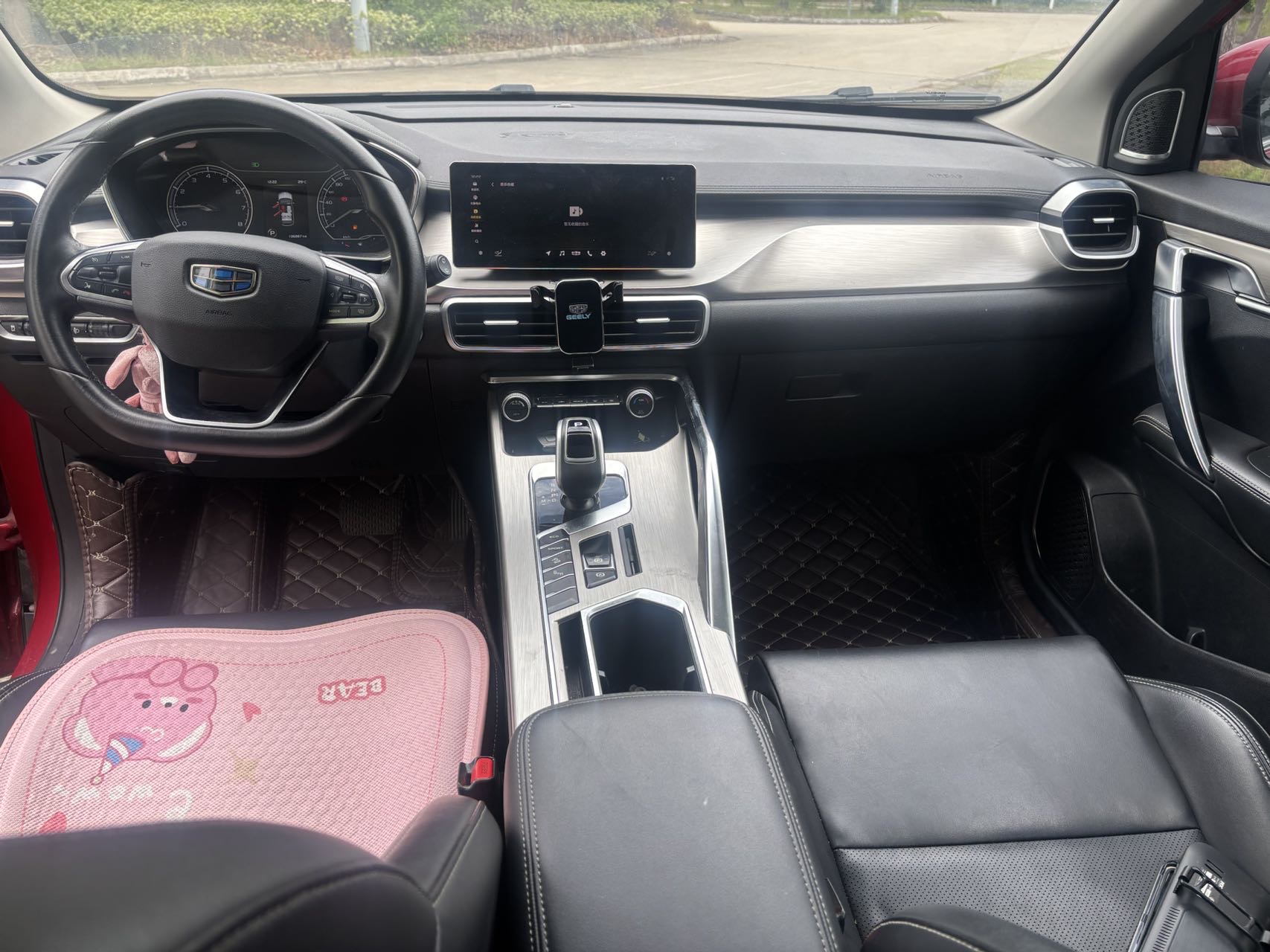 GEELY Coolray 2019 #7 GEELY Coolray 2019 car image #7