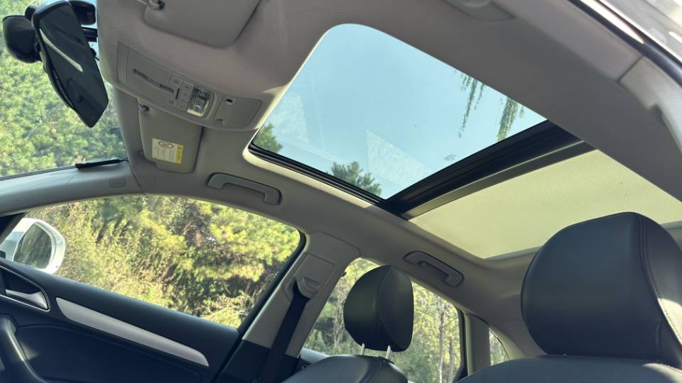 Audi Q3 2019 #13 Audi Q3 2019 car image #13