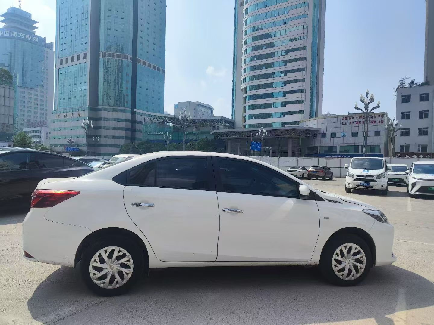Toyota Vios 2022 car image #3